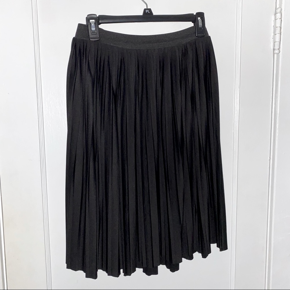 Black Pleated Skirt